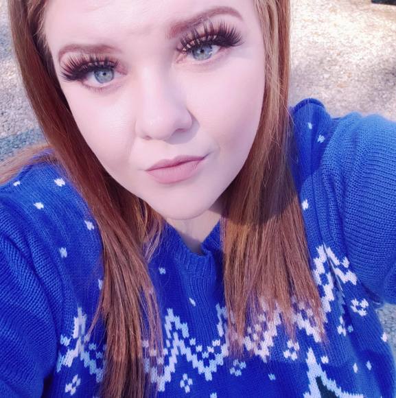 Meet your Posher, Kayla - Picture 1 of 1